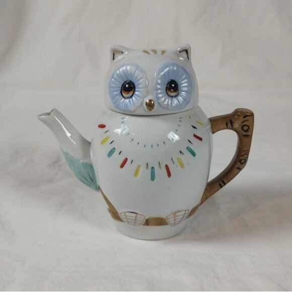 70s White Owl Single Serve Ceramic Teapot - Picture 2 of 9